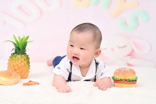 酒泉宝宝三个月长牙正常吗 酒泉宝宝三个月长牙正常吗